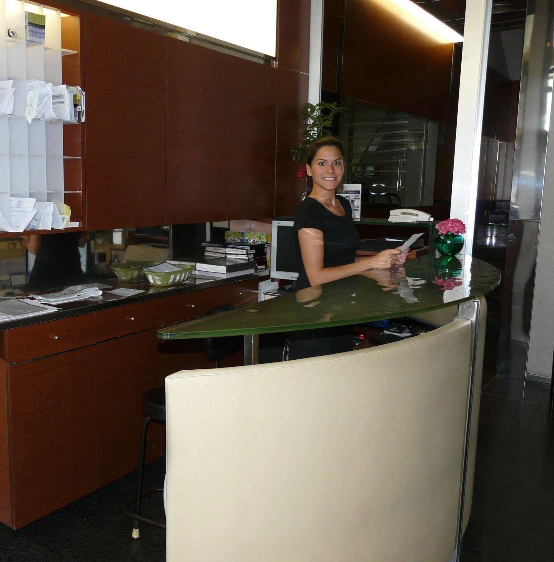 Hotel Nice La Seu d'Urgell Dış mekan fotoğraf